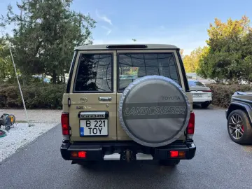 Toyota Land Cruiser „70th Anniversary”