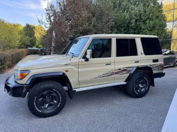 Toyota Land Cruiser „70th Anniversary”