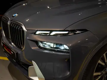 BMW X7 40D xDrive 6 Locuri