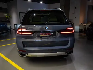 BMW X7 40D xDrive 6 Locuri