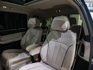 BMW X7 40D xDrive 6 Locuri