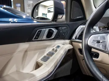 BMW X7 40D xDrive 6 Locuri