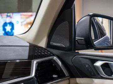BMW X7 40D xDrive 6 Locuri