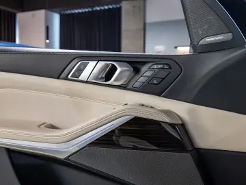 BMW X7 40D xDrive 6 Locuri