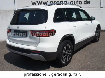 MERCEDES-BENZ GLB 200 d Automatik ALU SPUR TEILLEDER…