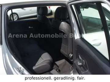 MERCEDES-BENZ GLB 200 d Automatik ALU SPUR TEILLEDER…