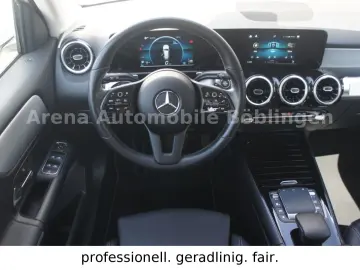MERCEDES-BENZ GLB 200 d Automatik ALU SPUR TEILLEDER…