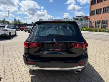 MERCEDES-BENZ GLB 200d MBUX Navi Rcam Distr 7.Sitz 8…