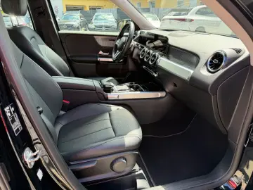 MERCEDES-BENZ GLB 200d MBUX Navi Rcam Distr 7.Sitz 8…