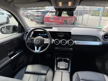 MERCEDES-BENZ GLB 200d MBUX Navi Rcam Distr 7.Sitz 8…