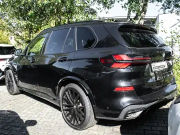 BMW X5 xDrive30d M Sport HUD PANO 360 KAM RFK NAVI
