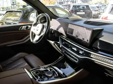 BMW X5 xDrive30d M Sport HUD PANO 360 KAM RFK NAVI