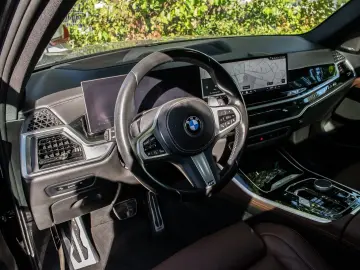 BMW X5 xDrive30d M Sport HUD PANO 360 KAM RFK NAVI