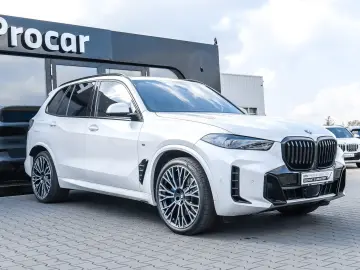 BMW X5 xDrive30d M Sport HUD PANO ACC AHK 360 KAM