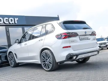 BMW X5 xDrive30d M Sport HUD PANO ACC AHK 360 KAM