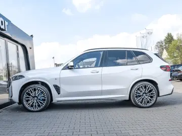 BMW X5 xDrive30d M Sport HUD PANO ACC AHK 360 KAM