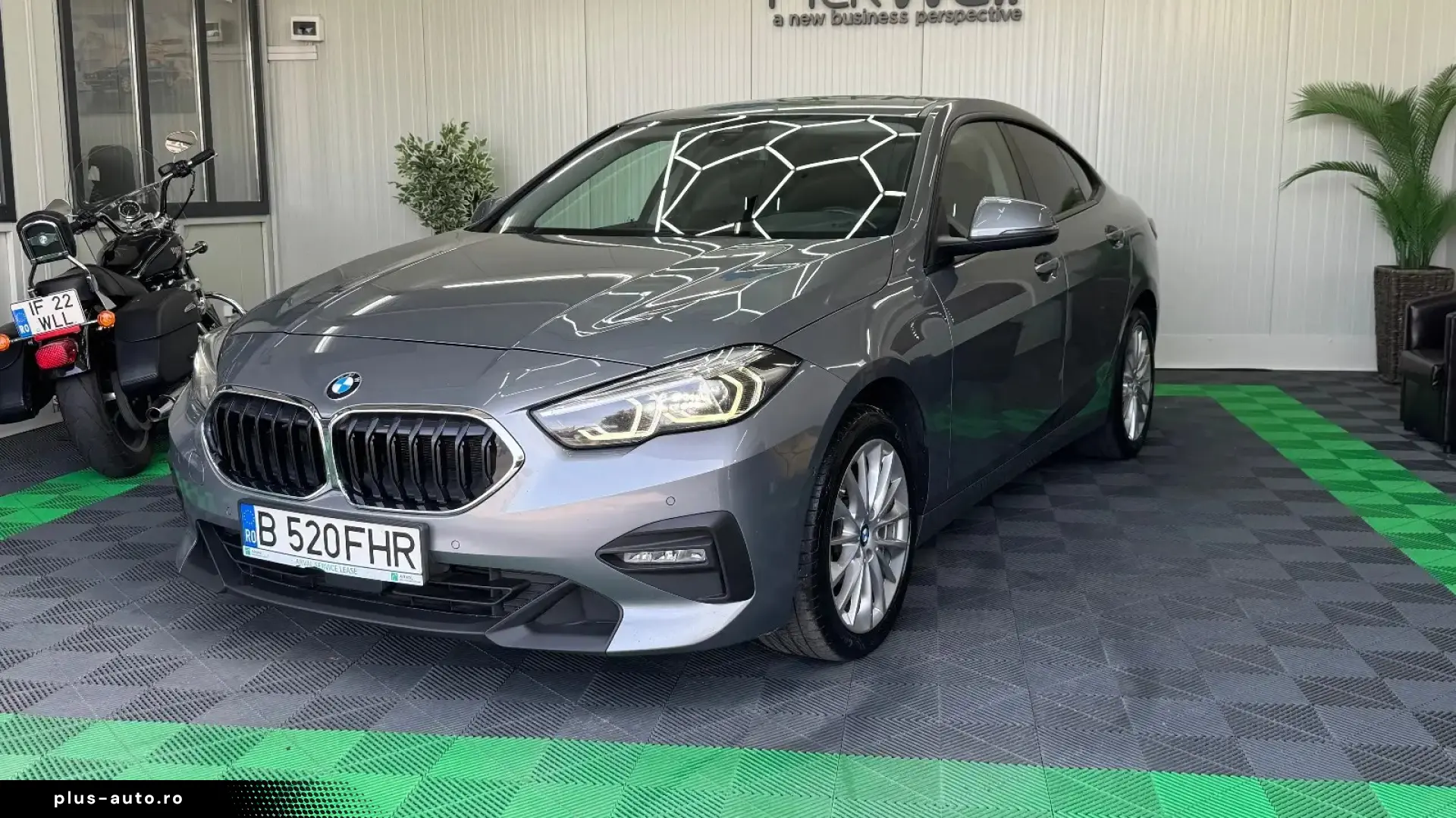 BMW Seria 2  218d Advantage