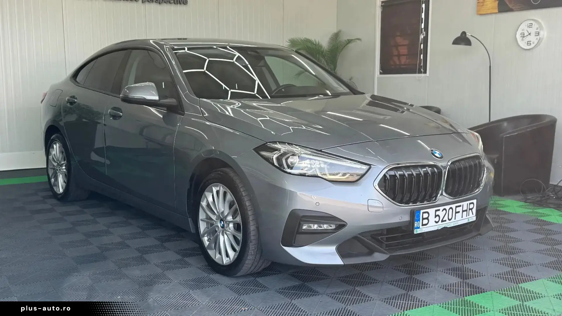 BMW Seria 2  218d Advantage