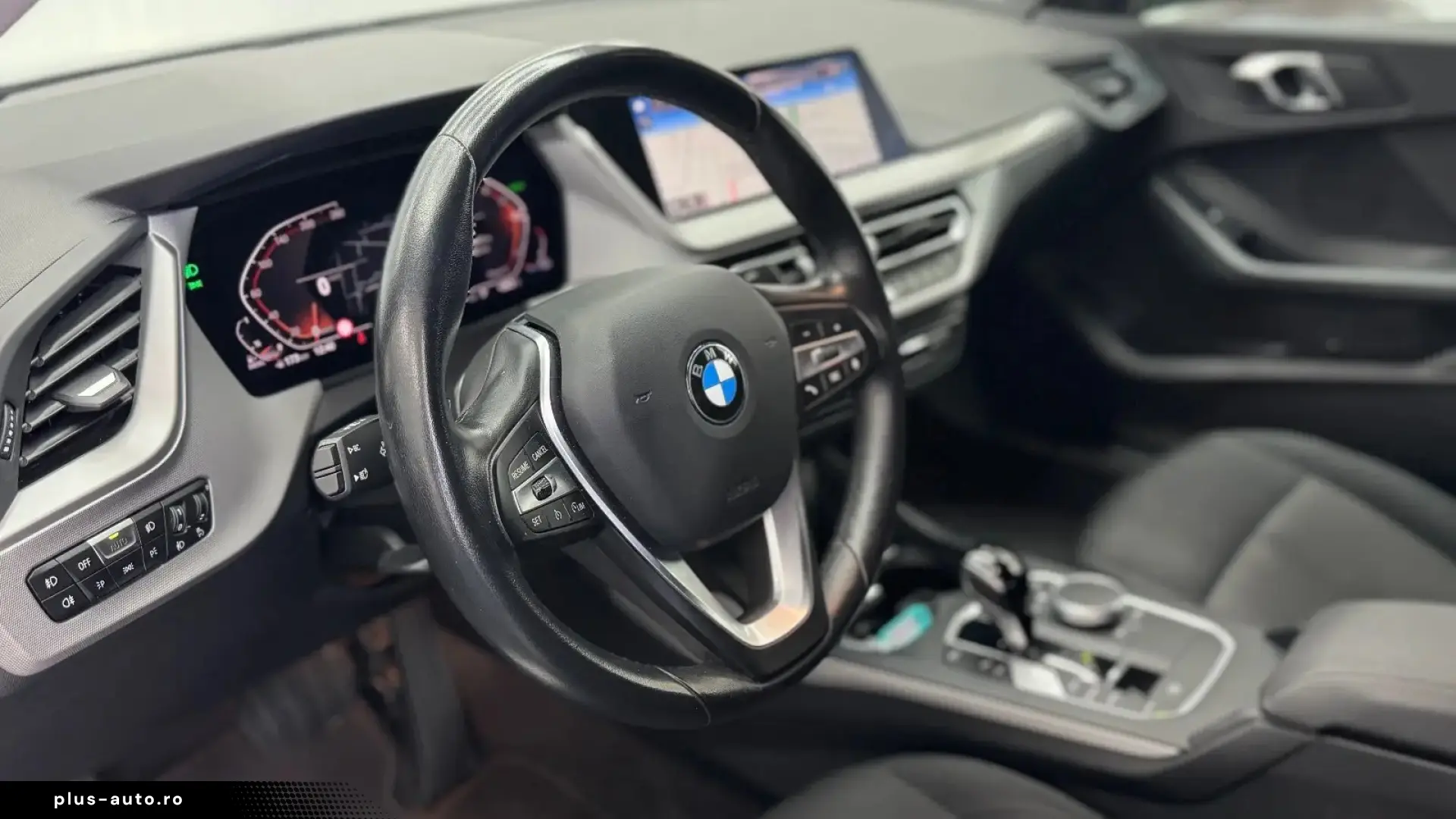 BMW Seria 2  218d Advantage