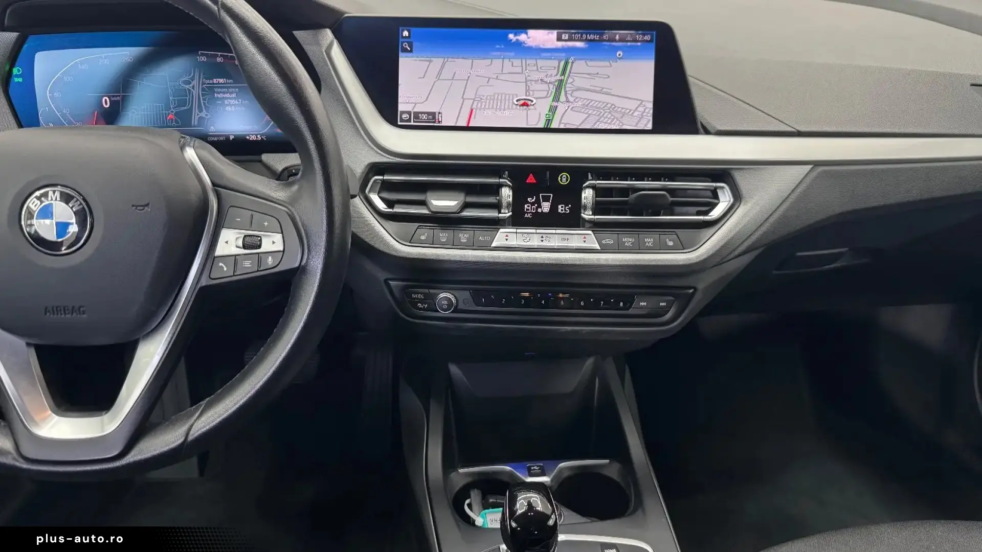 BMW Seria 2  218d Advantage