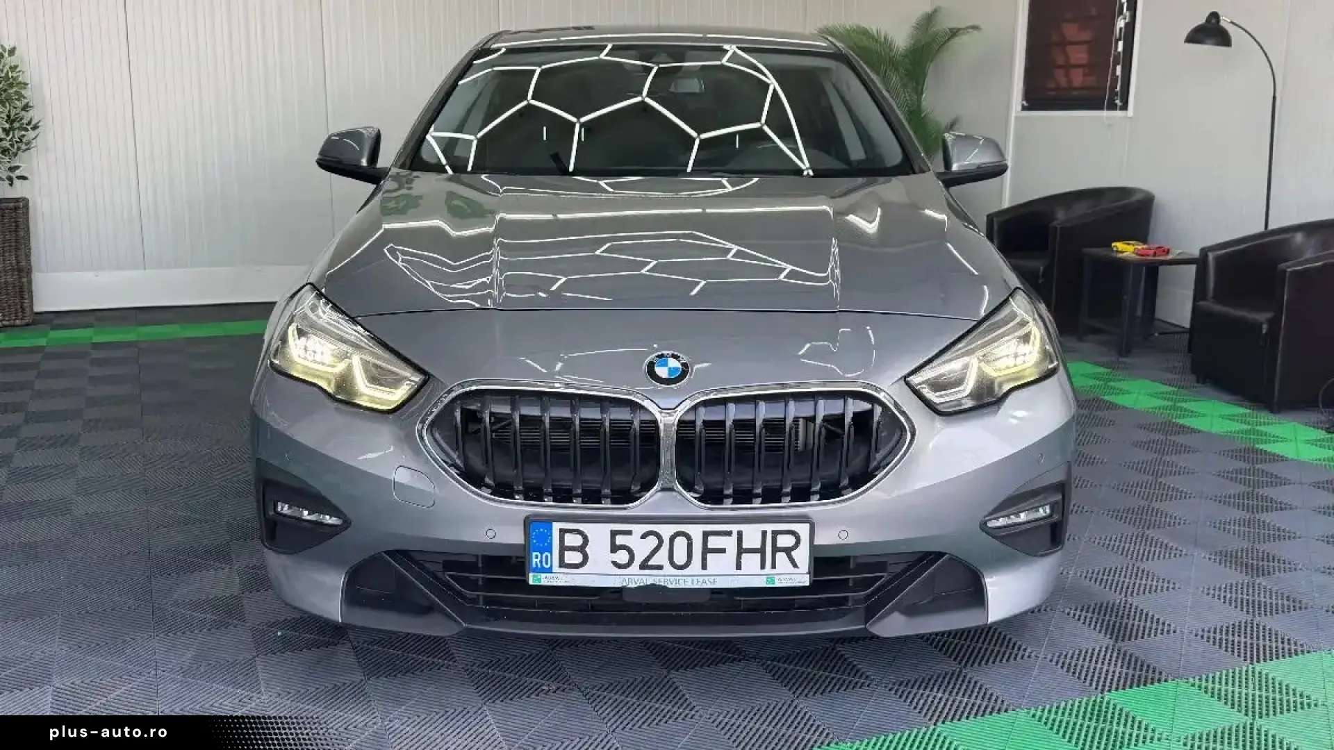 BMW Seria 2  218d Advantage