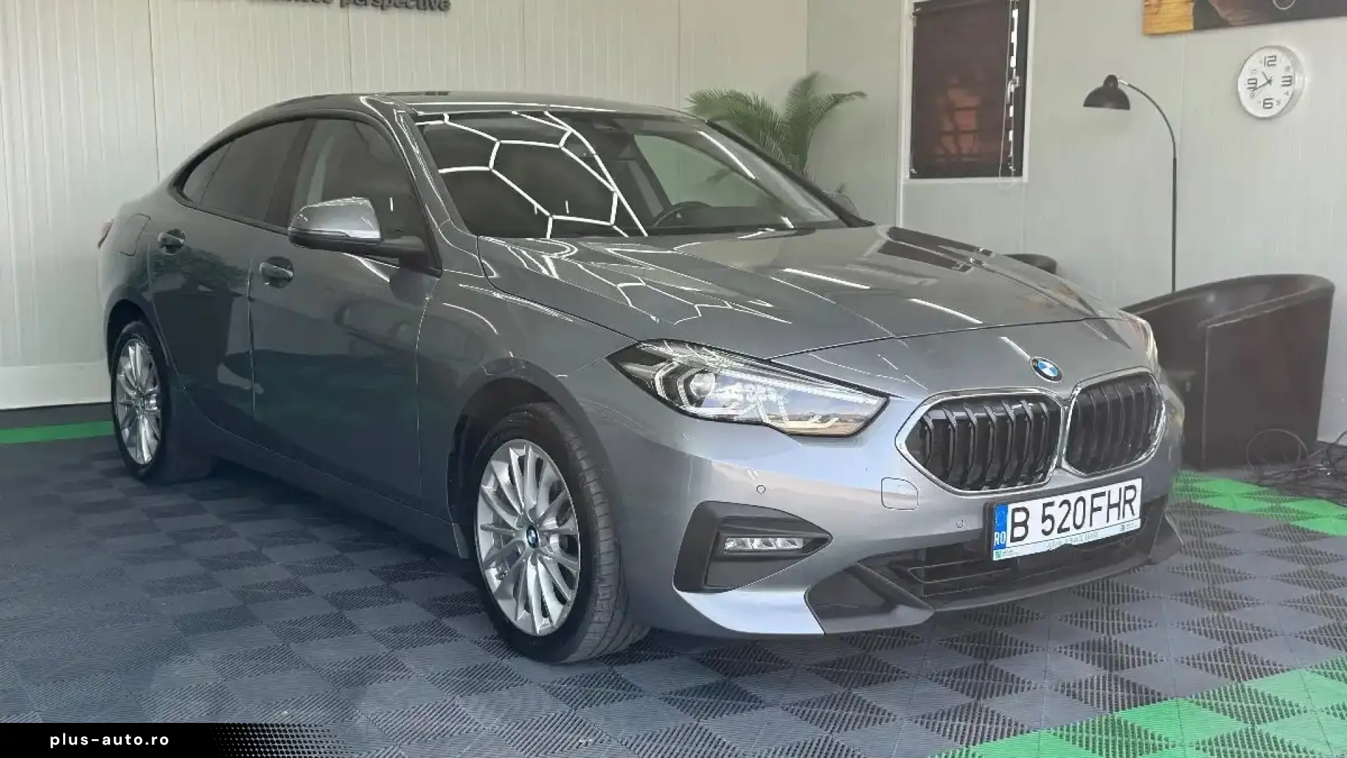 BMW Seria 2  218d Advantage