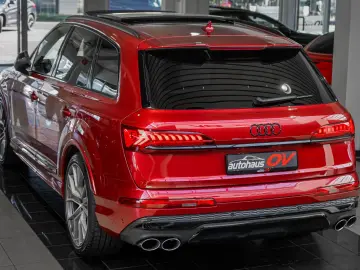Audi SQ7 4.0 TFSI Competition RS Sitze HUD Pano 7xSit