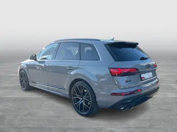Audi SQ7 TFSI quattro Competition Plus 7SITZ STANDHEI