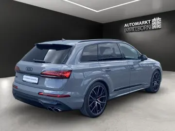 Audi SQ7 competition plus 7Sitz Pano Matrix ACC 22