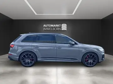 Audi SQ7 competition plus 7Sitz Pano Matrix ACC 22