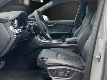 Audi SQ7 competition plus 7Sitz Pano Matrix ACC 22