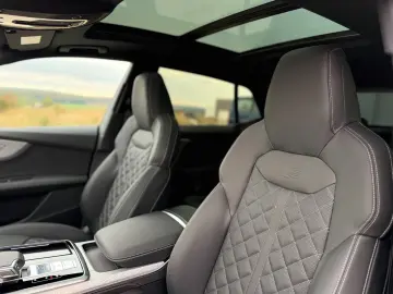 Audi SQ8 TFSI  AHK STANDHEIZUNG B&O SOFT CLOSE PANO