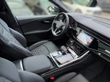 Audi SQ8 SUV TFSI Tiptronic HeadUp Panodach AHK Matri