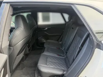 Audi SQ8 SUV TFSI Tiptronic HeadUp Panodach AHK Matri