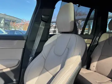 Volvo T8 Twin Engine AWD Ultra Dark