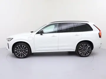Volvo XC90 T8 Ultra Dark Recharge Plug-In Hybrid AWD