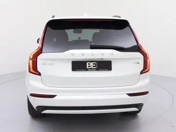 Volvo XC90 T8 Ultra Dark Recharge Plug-In Hybrid AWD