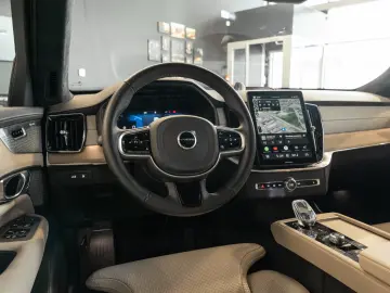 Volvo XC 90 XC90 Ultra Bright Recharge Plug-In Hybrid