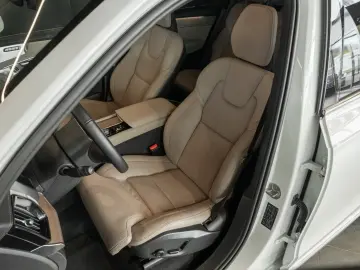 Volvo XC 90 XC90 Ultra Bright Recharge Plug-In Hybrid