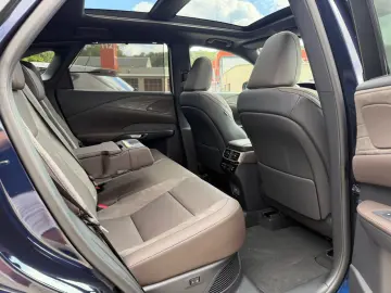 Lexus RX450h E-Four Luxury.360 Kamera.AWD.P.Dach.ACC