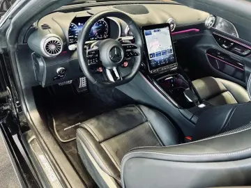 MERCEDES-BENZ AMG GT 63 4M  Premium