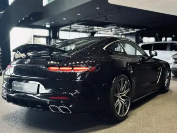 MERCEDES-BENZ AMG GT 63 4M  Premium
