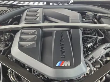 BMW M4 xDrive Comp. Ultimate Carbon