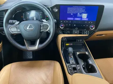 Lexus NX 450h  Plug-in CVT