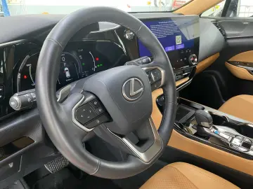 Lexus NX 450h  Plug-in CVT