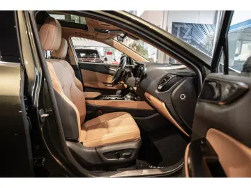 Lexus NX 450h  Advantage E-FOUR HUD El. Panodach Leder
