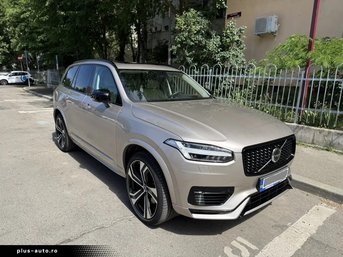Volvo XC90 Recharge T8 AWD Ultimate Dark