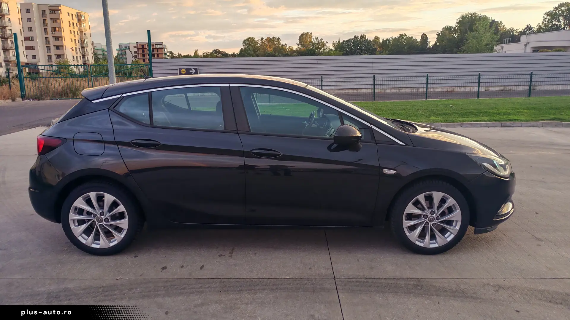Opel Astra Benzina  Euro 6!