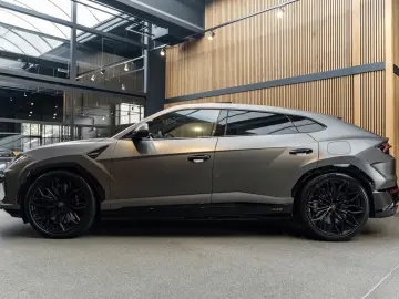 Lamborghini Urus SE Massage HUD B&O Advanced Full Matte PPF
