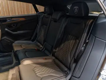 Lamborghini Urus SE Massage HUD B&O Advanced Full Matte PPF
